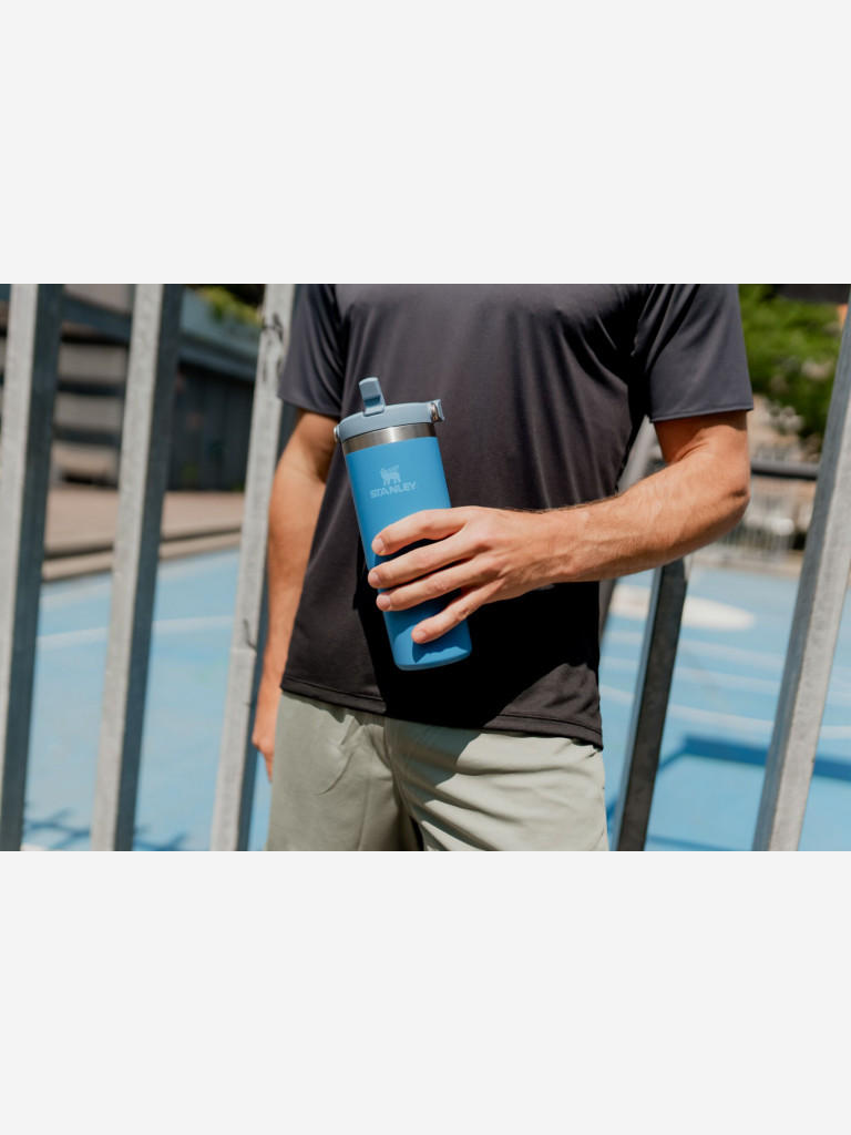 Термокружка Stanley IceFlow Flip Straw Tumbler, 890 мл, голубая