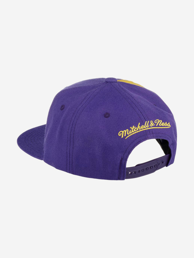 Бейсболка с прямым козырьком MITCHELL NESS HHSS2991-LALYYPPPPURP Los Angeles Lakers NBA (фиолетовый)
