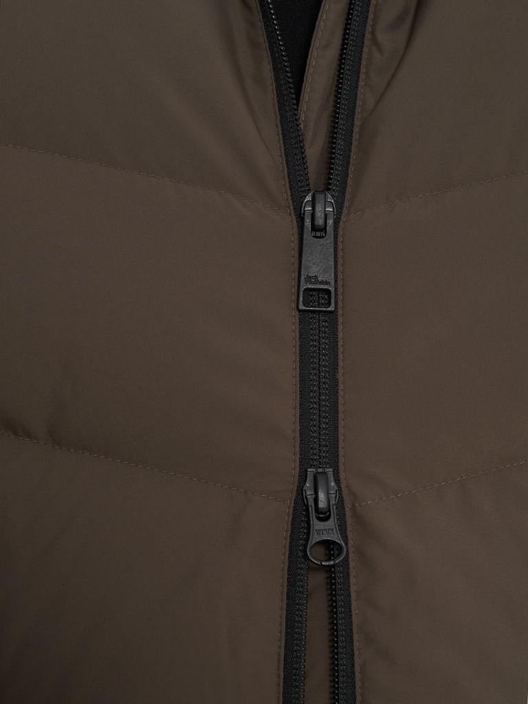 Пуховик мужской Jack Wolfskin Colonius