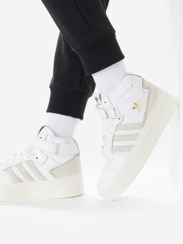 Кеды женские adidas Forum Bonega Mid W белыйбежевый цвет — купить за 12949  руб. со скидкой 30 %, отзывы в интернет-магазине Спортмастер