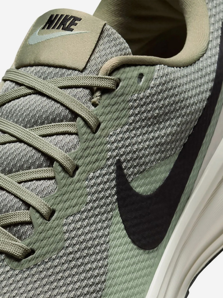 Кроссовки мужские Nike Revolution 8