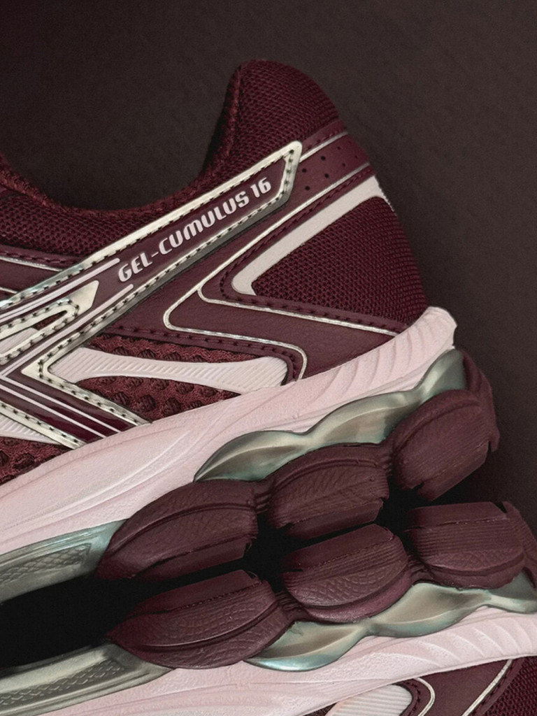 Кроссовки Asics GEL-Cumulus 16