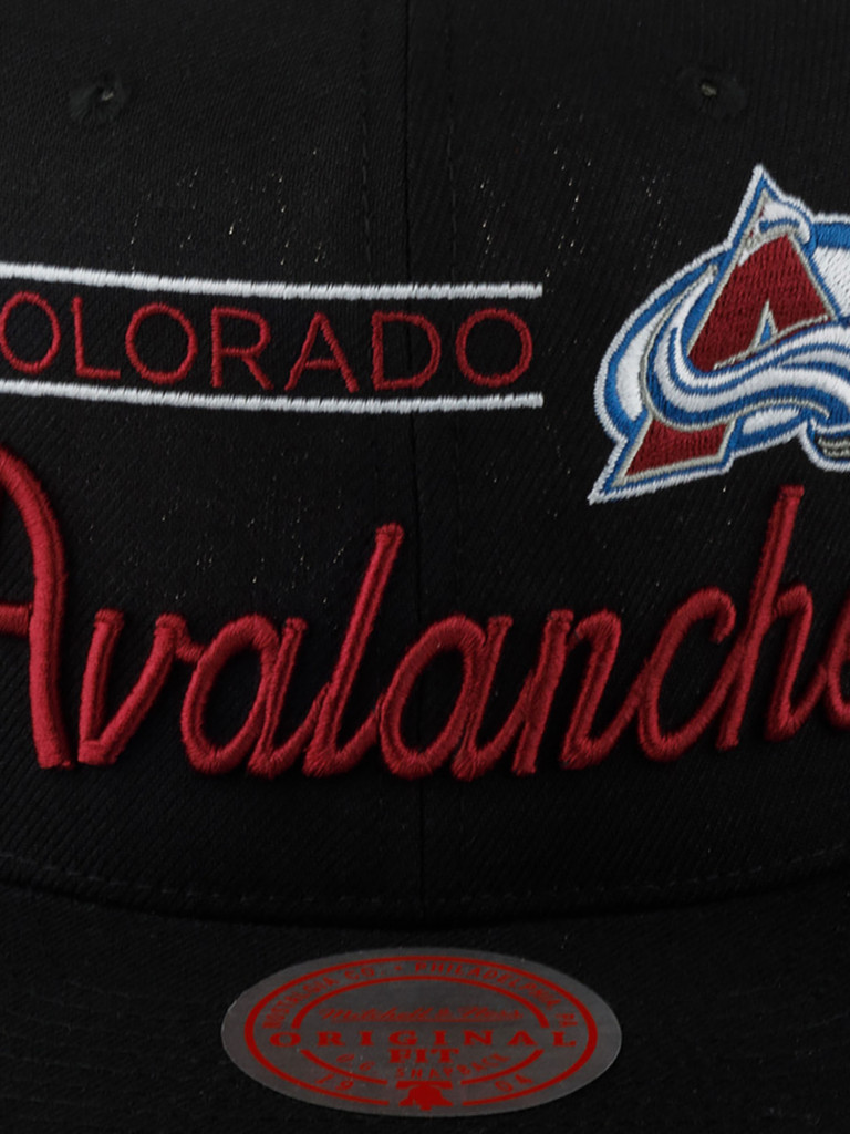 Бейсболка с прямым козырьком MITCHELL NESS 6HSSLD21213-CAVBLCK Colorado Avalanche NHL (черный)
