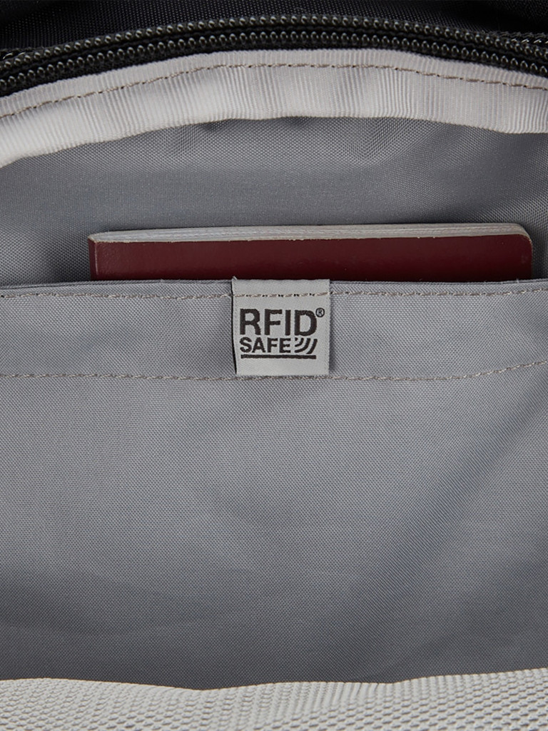 Рюкзак в ручную кладь антивор Pacsafe Venturesafe EXP35, серый, 35 л.