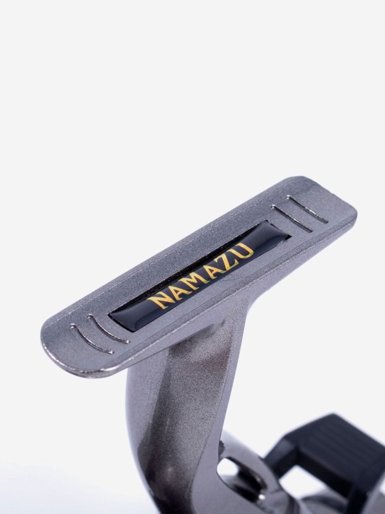 Катушка безынерционная Namazu Pro Moby Dick MD4000 5+1 подшипник, металлическая шпуля + запасная.