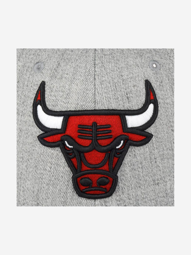 Бейсболка MITCHELL NESS HHSS3273-CBUYYPPPGYHT Сhicago Bulls NBA (серый)