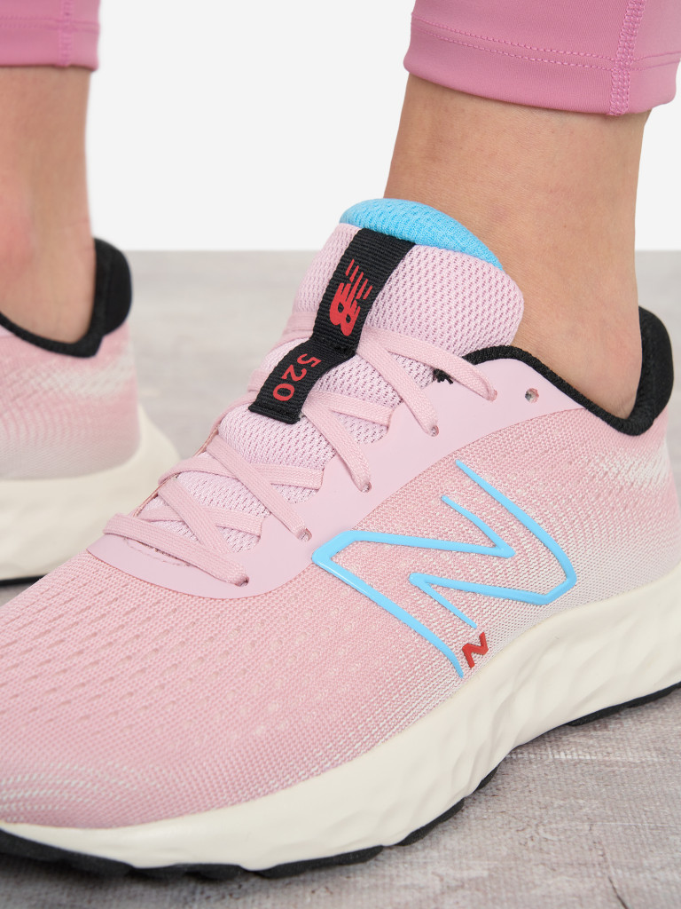 Кроссовки женские New Balance 520V8