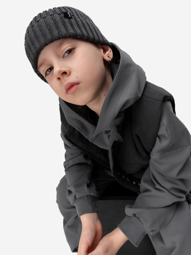 Вязанная шапка bodo