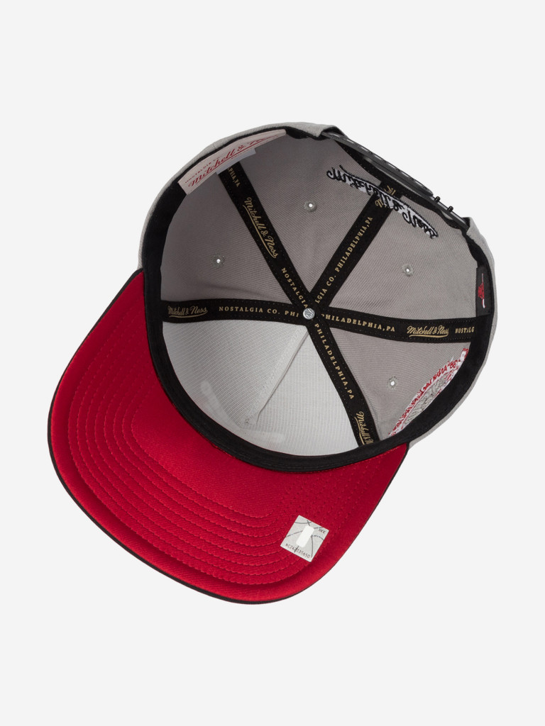 Бейсболка MITCHELL NESS HP13208-CBUBKGY Chicago Bulls NBA