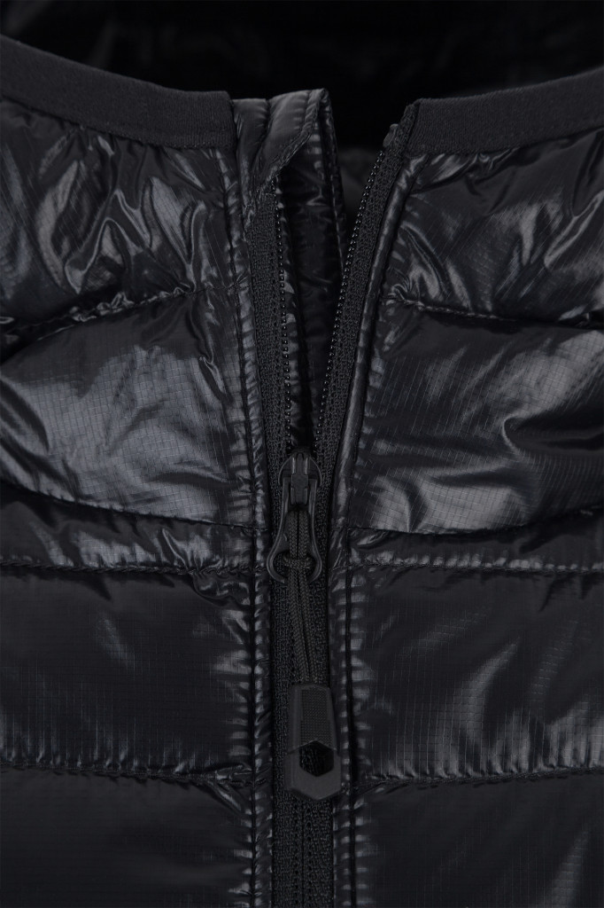 Пуховик мужской Mountain Hardwear Ghost Whisperer