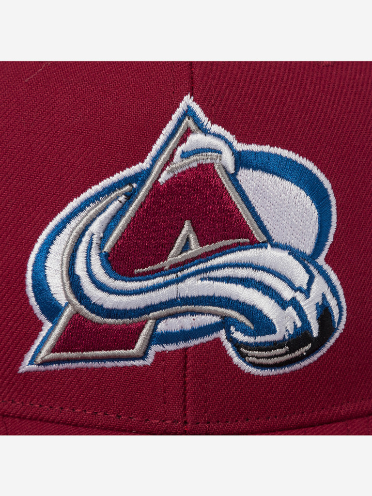 Бейсболка с прямым козырьком MITCHELL NESS 6HSFLR22464-CAVBRGY Colorado Avalanche NHL