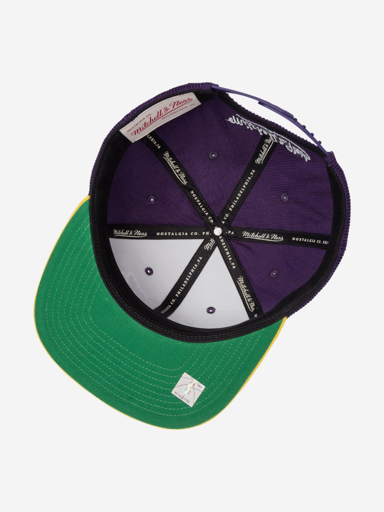 Бейсболка с прямым козырьком MITCHELL NESS HS10402-LALPURP Los Angeles Lakers NBA (фиолетовый)