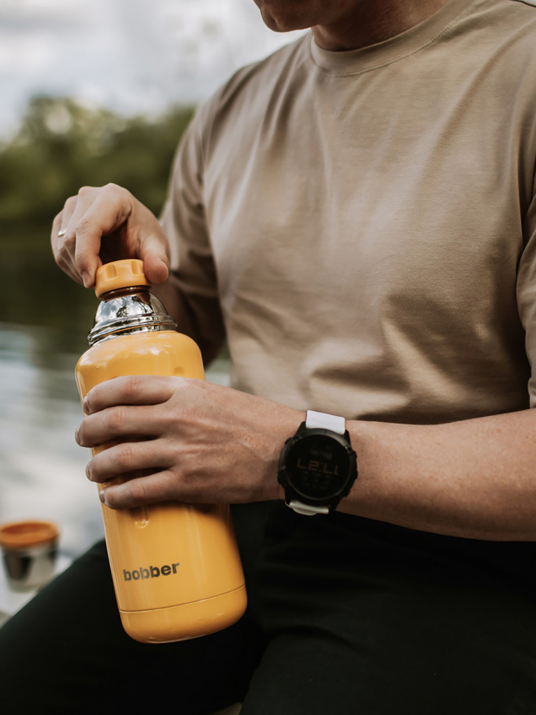 Термос вакуумный для напитков BOBBER Flask 1 литр пробка с наливными каналами, тепло до 48 часов, оранжевый
