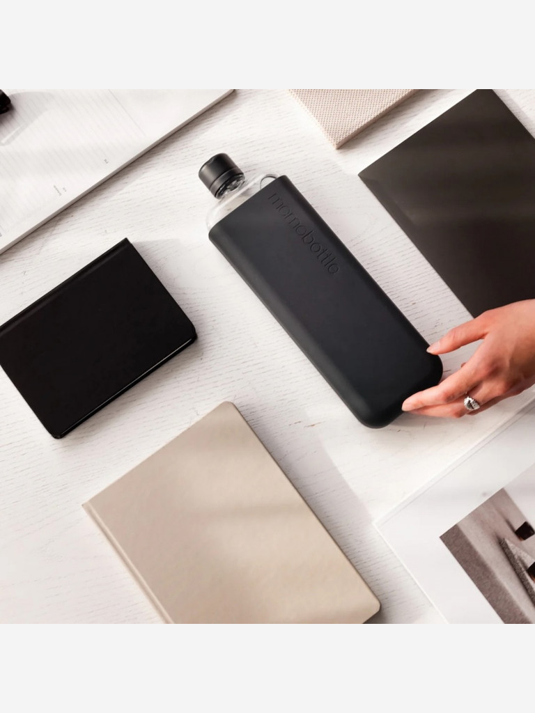 Бутылка с силиконовым чехлом Memobottle Slim, черный