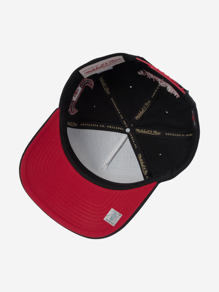 Бейсболка MITCHELL NESS HP12823-CBUBLCK Chicago Bulls NBA