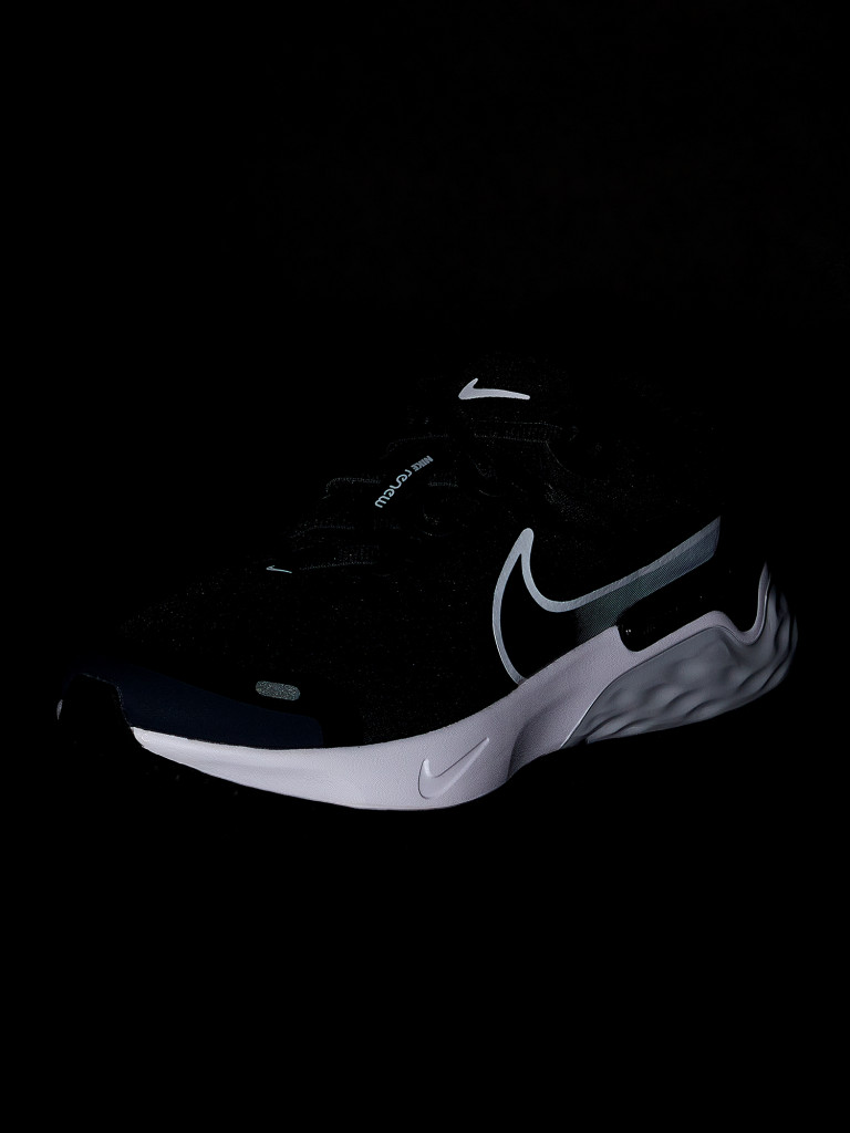 Кроссовки женские Nike Renew Run 3
