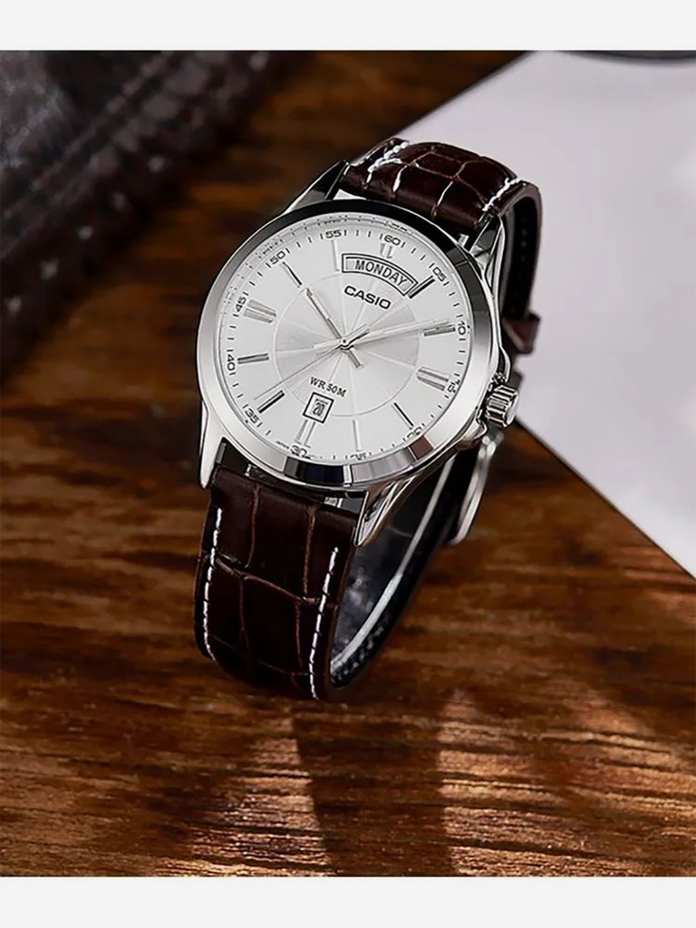 Наручные часы CASIO