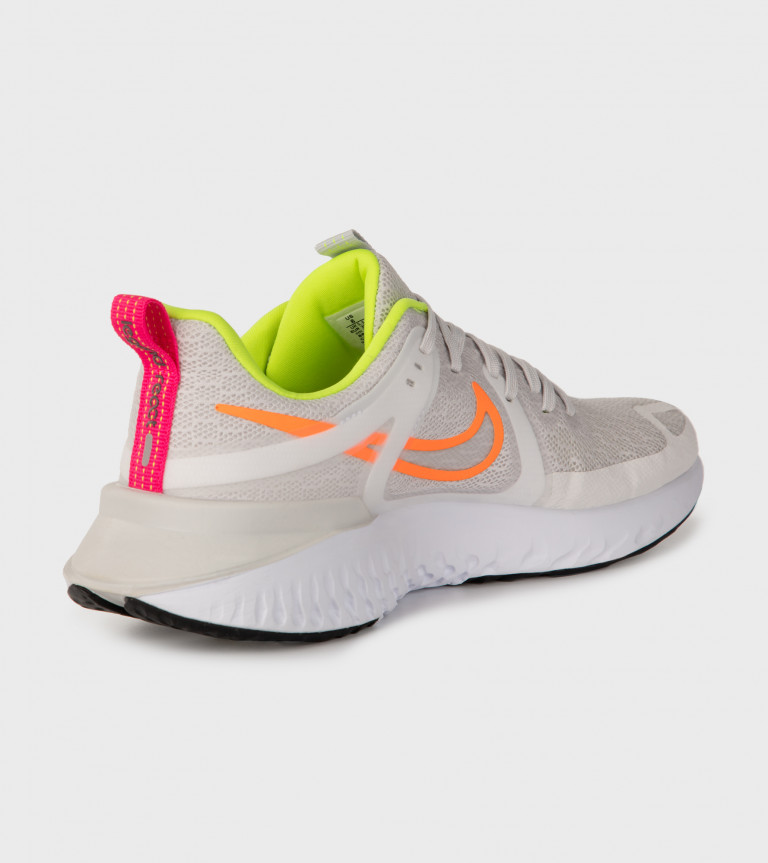 Кроссовки женские Nike Legend React 2