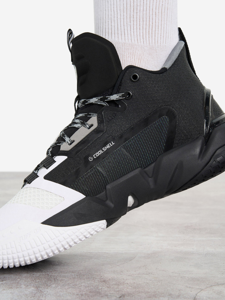 Кроссовки мужские Li-Ning BadfIVe 4