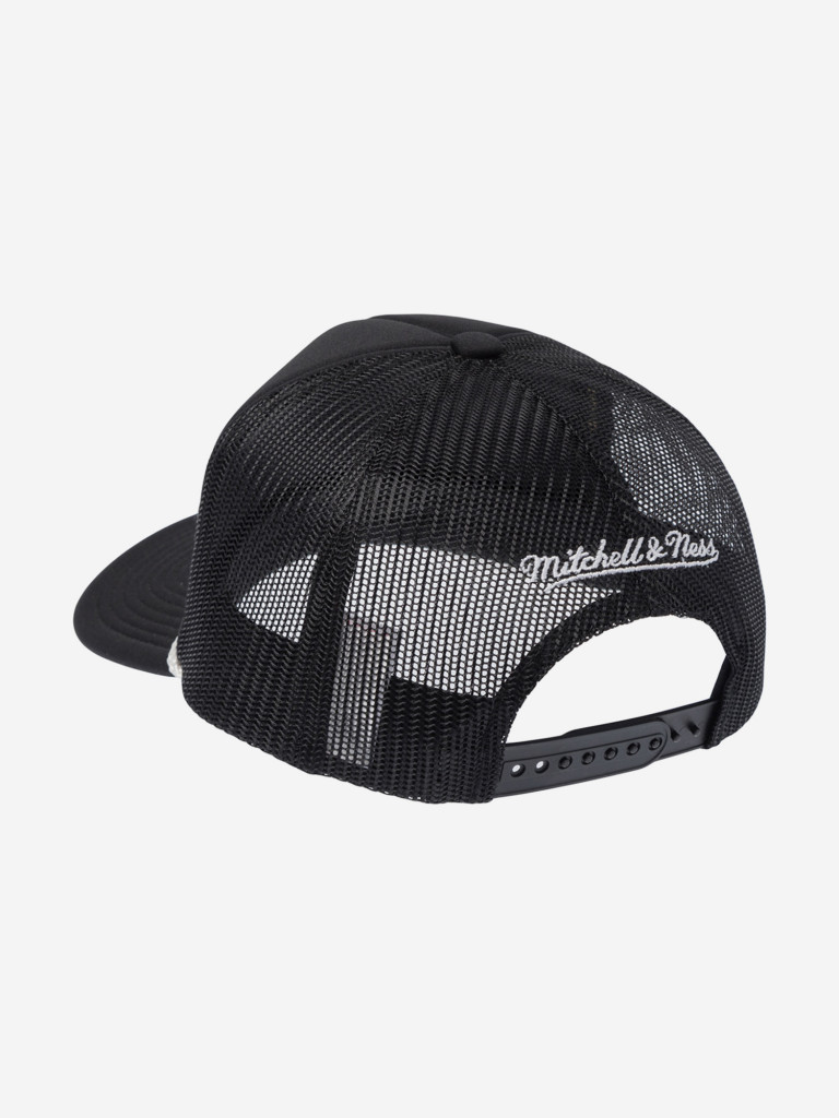 Бейсболка с сеточкой MITCHELL NESS HT11491-BCEBLCK Boston Celtics NBA (черный)