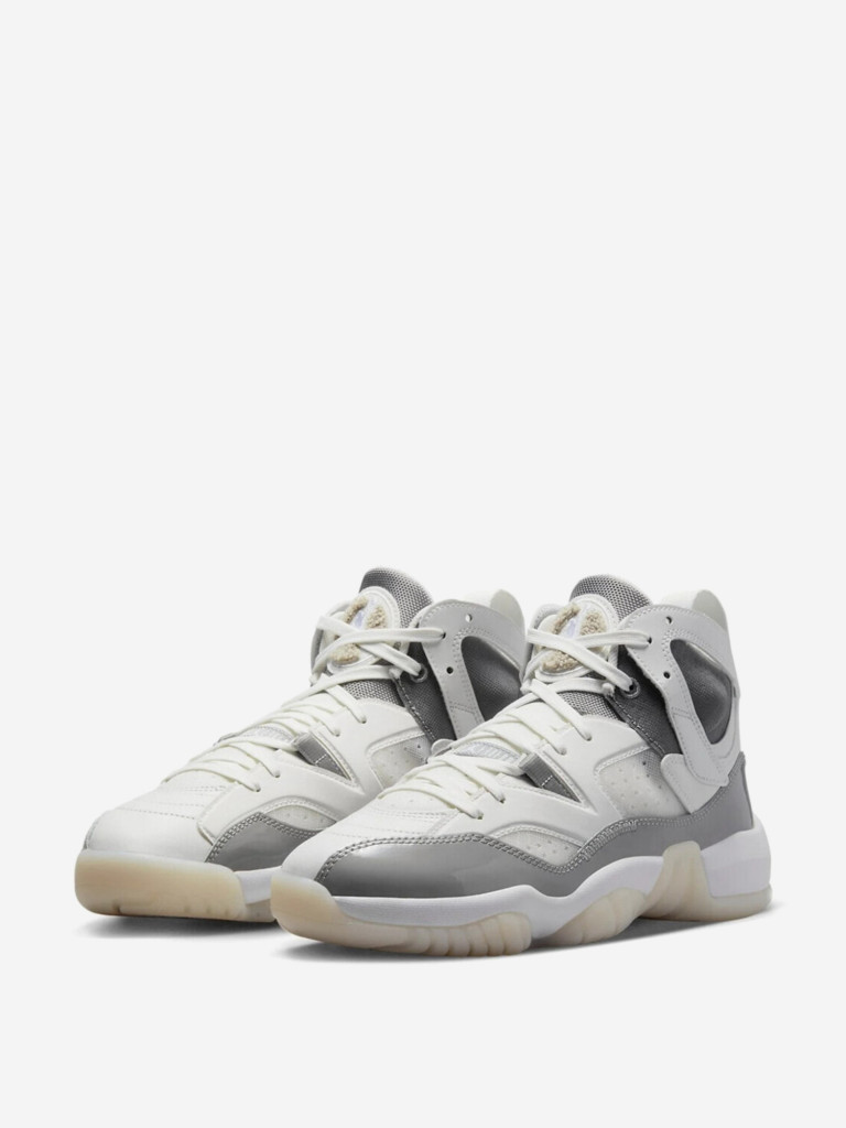 Кроссовки женские Nike Jumpman Two Trey