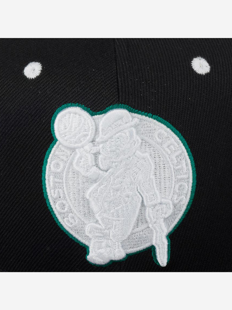 Бейсболка с прямым козырьком MITCHELL NESS 6HSSMM20202-BCEBLCK Boston Celtics NBA
