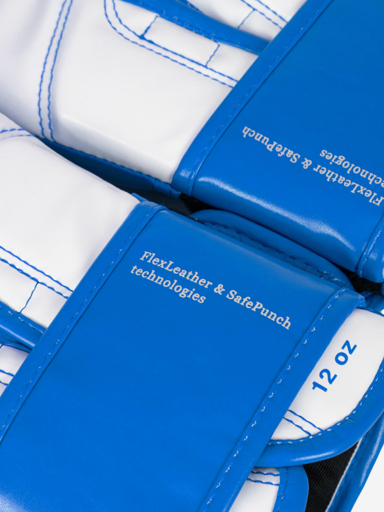 Перчатки боксерские Clinch Fight 3.0 сине-белые