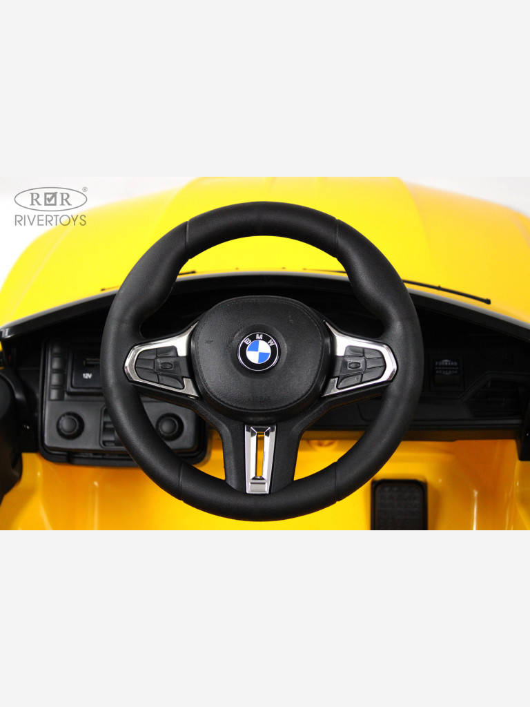 Детский электромобиль RIVERTOYS BMW M4 (A004AA) желтый