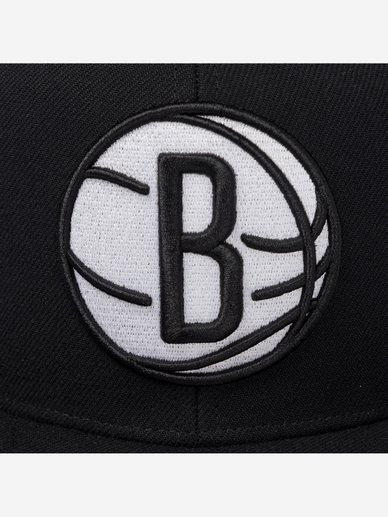 Бейсболка с прямым козырьком MITCHELL NESS HS8547-BNEBLCK Brooklyn Nets NBA (черный)