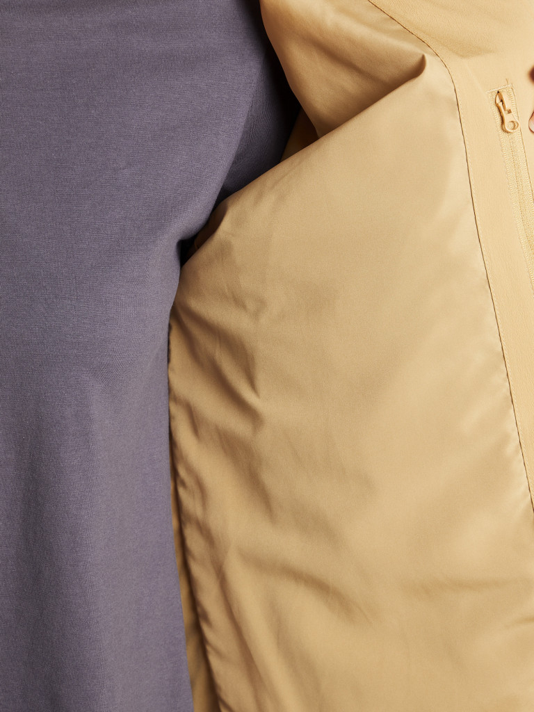 Пуховик женский Merrell