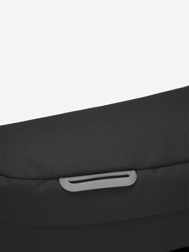 Сумка слинг антивор Pacsafe Go Sling, черная смола, 2.5 л.