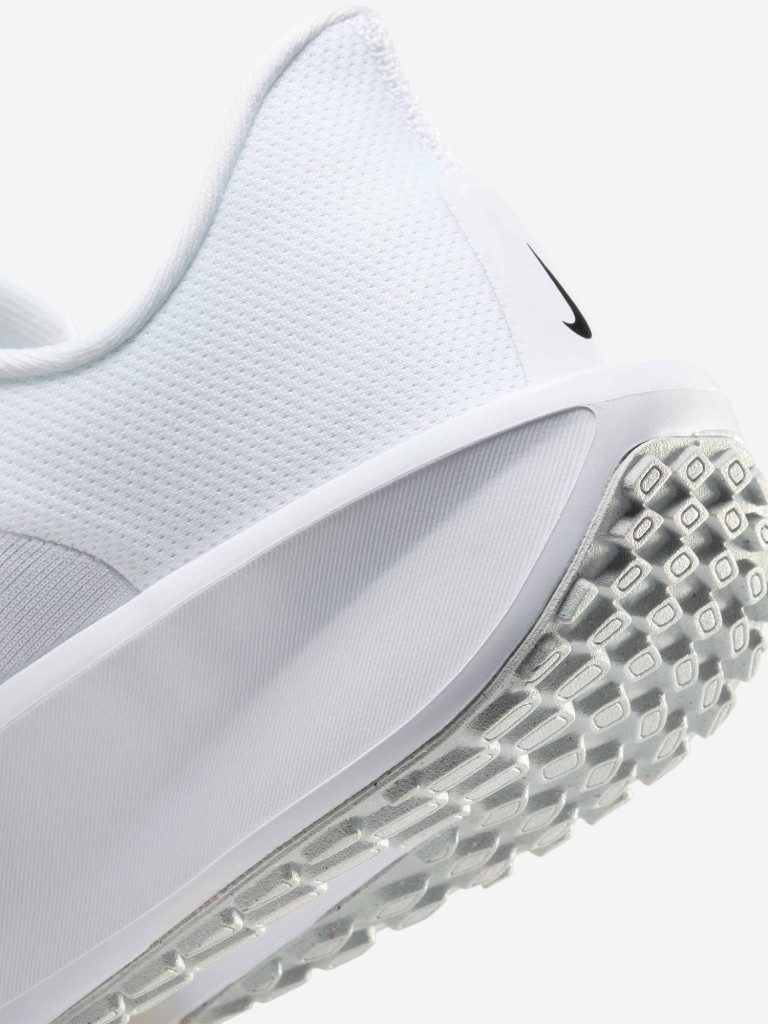 Кроссовки женские Nike Quest 6