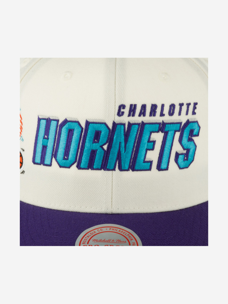 Бейсболка MITCHELL NESS 6HSSFH21HW005-CHOOFWH Charlotte Hornets NBA (белый)