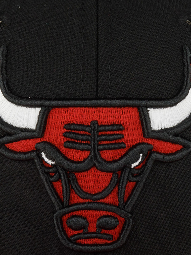 Бейсболка MITCHELL NESS HP7976-CBUBLCK Chicago Bulls NBA (черный)