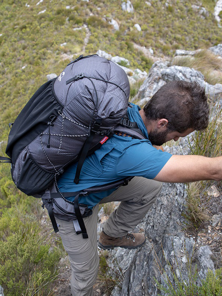 Рюкзак походный Naturehike Rock, 40л + 5л, черный/серый