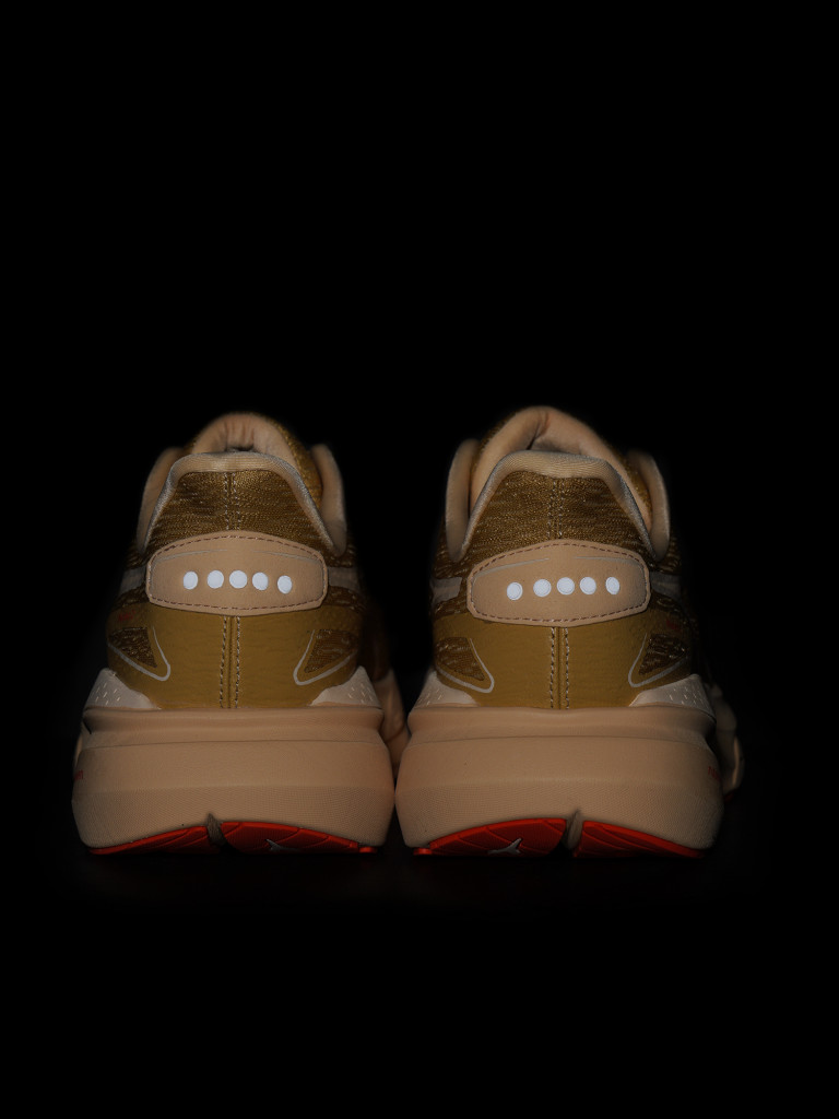 Кроссовки женские Diadora Nucleo 2