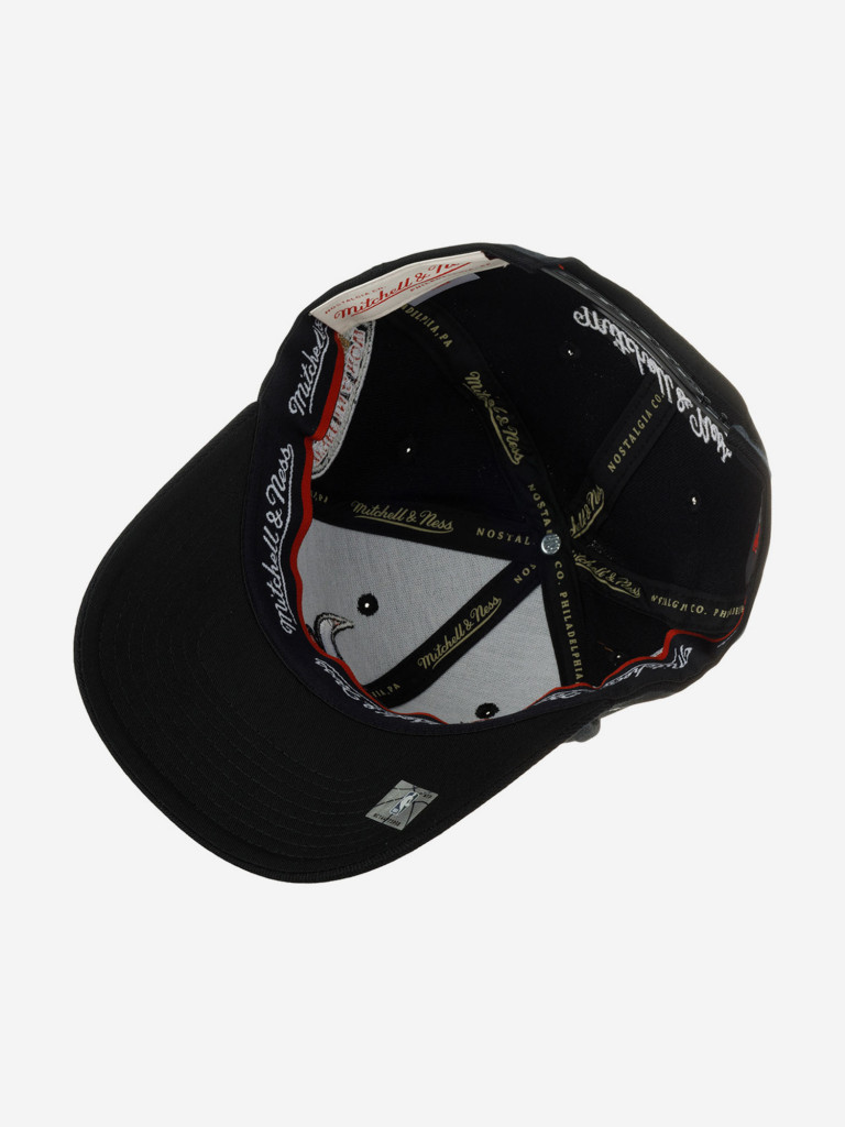 Бейсболка MITCHELL NESS HHSSINTL1266-CBUBLCK Chicago Bulls NBA (черный)