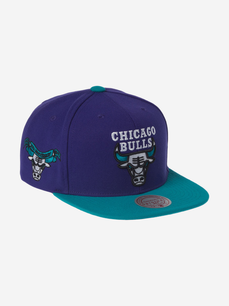 Бейсболка с прямым козырьком MITCHELL NESS HHSS6748-CBUYYPPPPRTL Chicago Bulls NBA (фиолетовый)