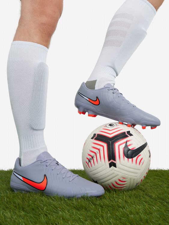 Бутсы мужские Nike Legend 10 Club Fg/Mg