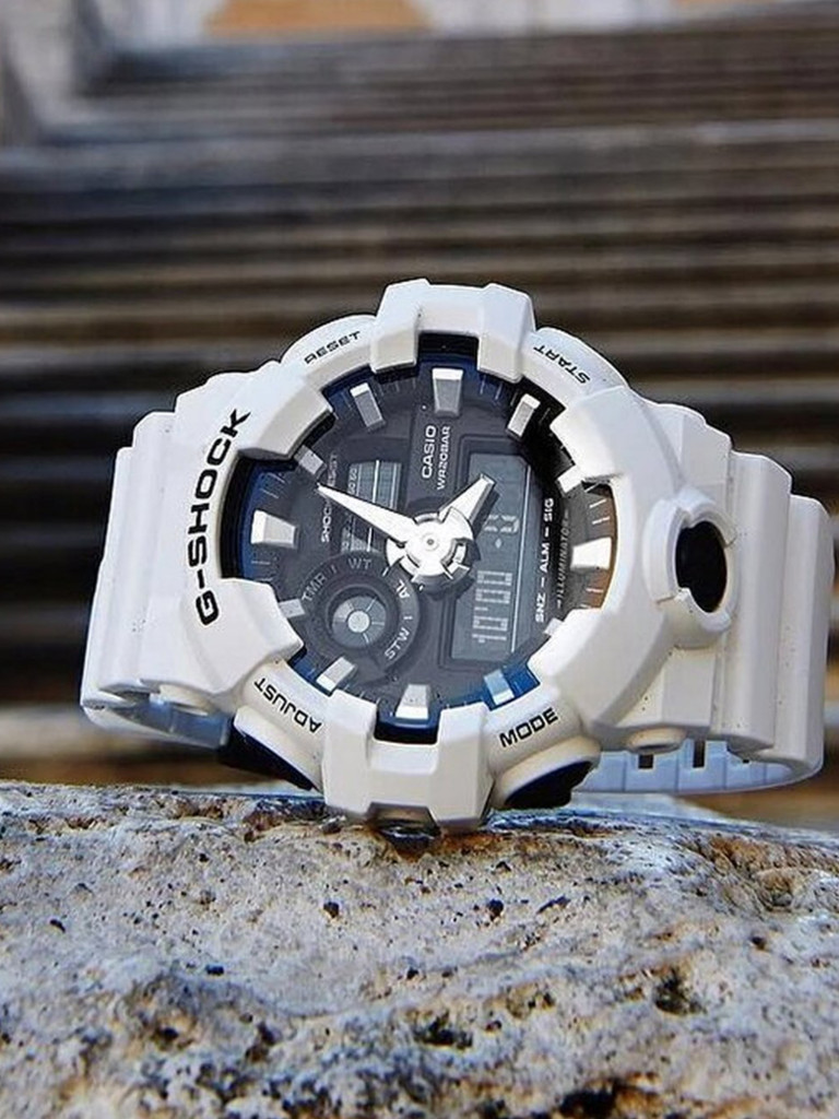 Японские наручные часы CASIO G-Shock GA-700-7A, мужские,ударопрочные, пластик, кварцевые, WR200