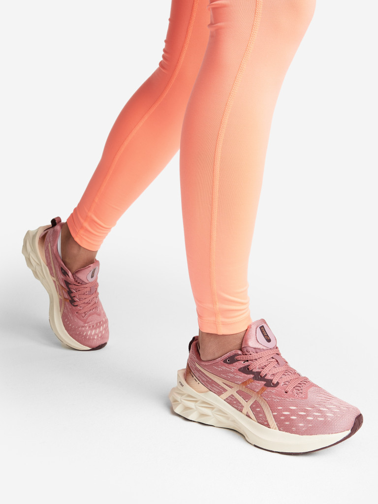 Кроссовки женские ASICS W Novablast 2