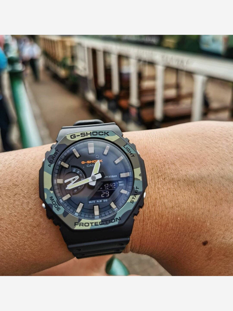 Спортивные часы CASIO G-SHOCK GA-2100SU-1A