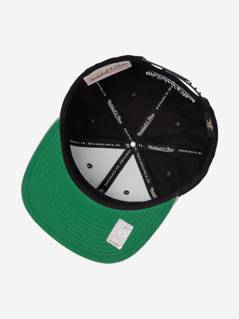 Бейсболка с прямым козырьком MITCHELL NESS HS10398-LAKBLCK Los Angeles Kings NHL (черный)