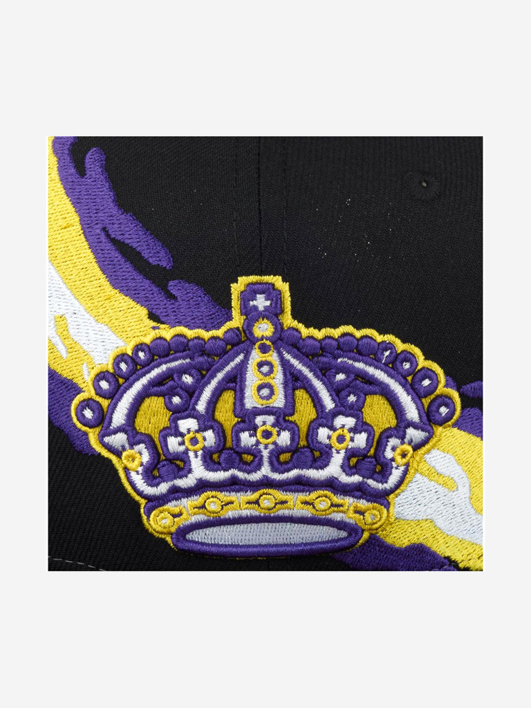 Бейсболка с прямым козырьком MITCHELL NESS 6HSSSH22087-LAKBLCK Los Angeles Kings NHL (черный)