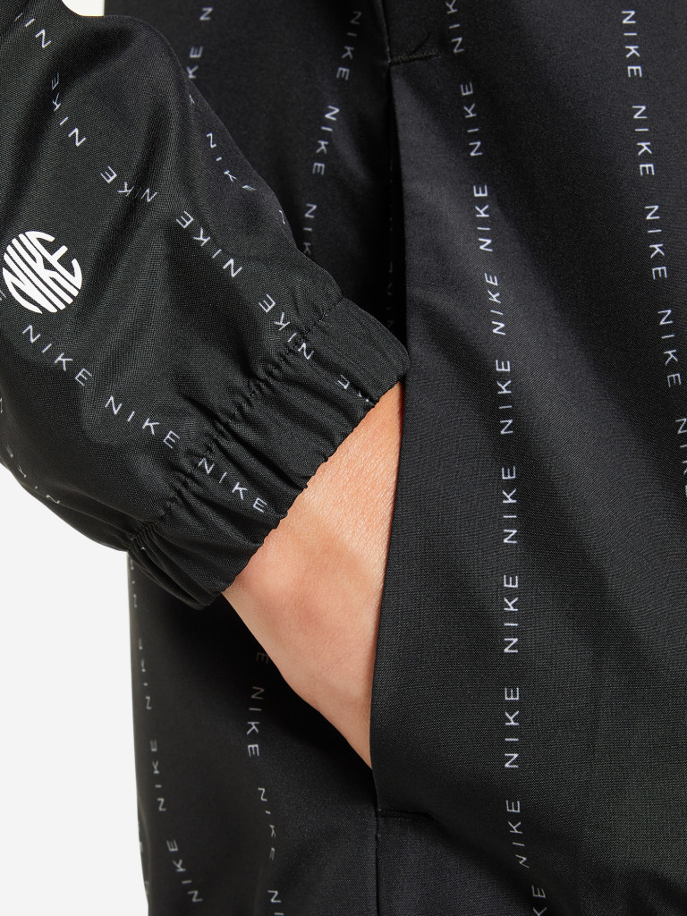 Ветровка женская Nike Dri-FIT Icon Clash