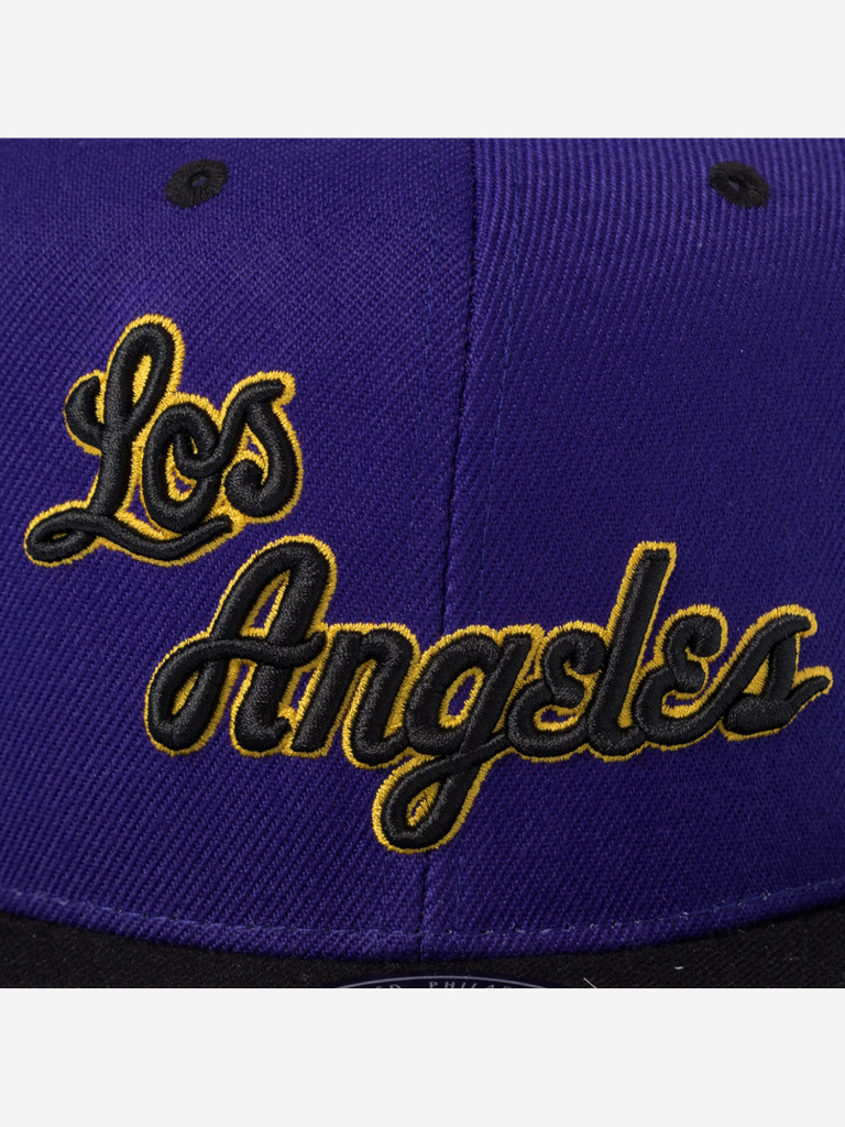 Бейсболка с прямым козырьком MITCHELL NESS 6HSFRI20095-LALPRBK Los Angeles Lakers NBA