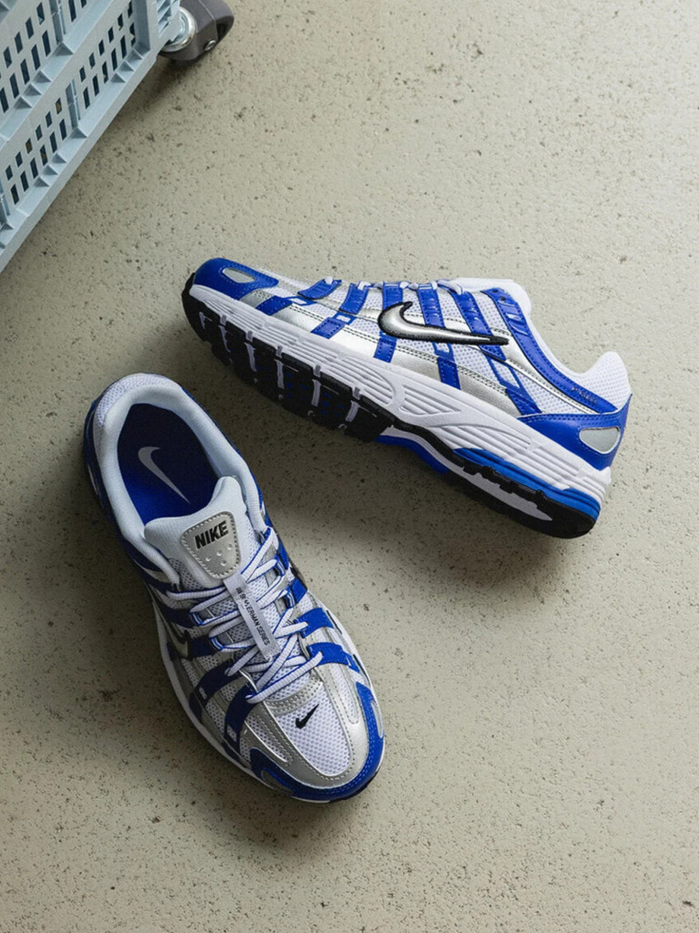 Кроссовки спортивные Nike P6000