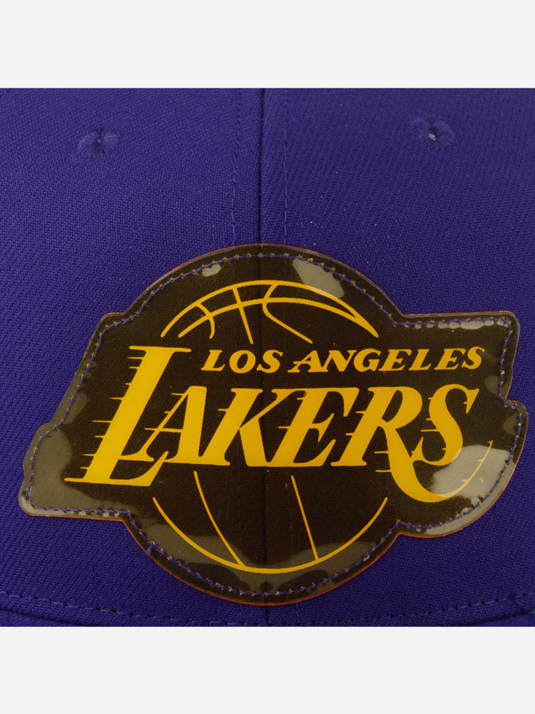 Бейсболка с прямым козырьком MITCHELL NESS HHSS6047-LALYYPPPPURP Los Angeles Lakers NBA