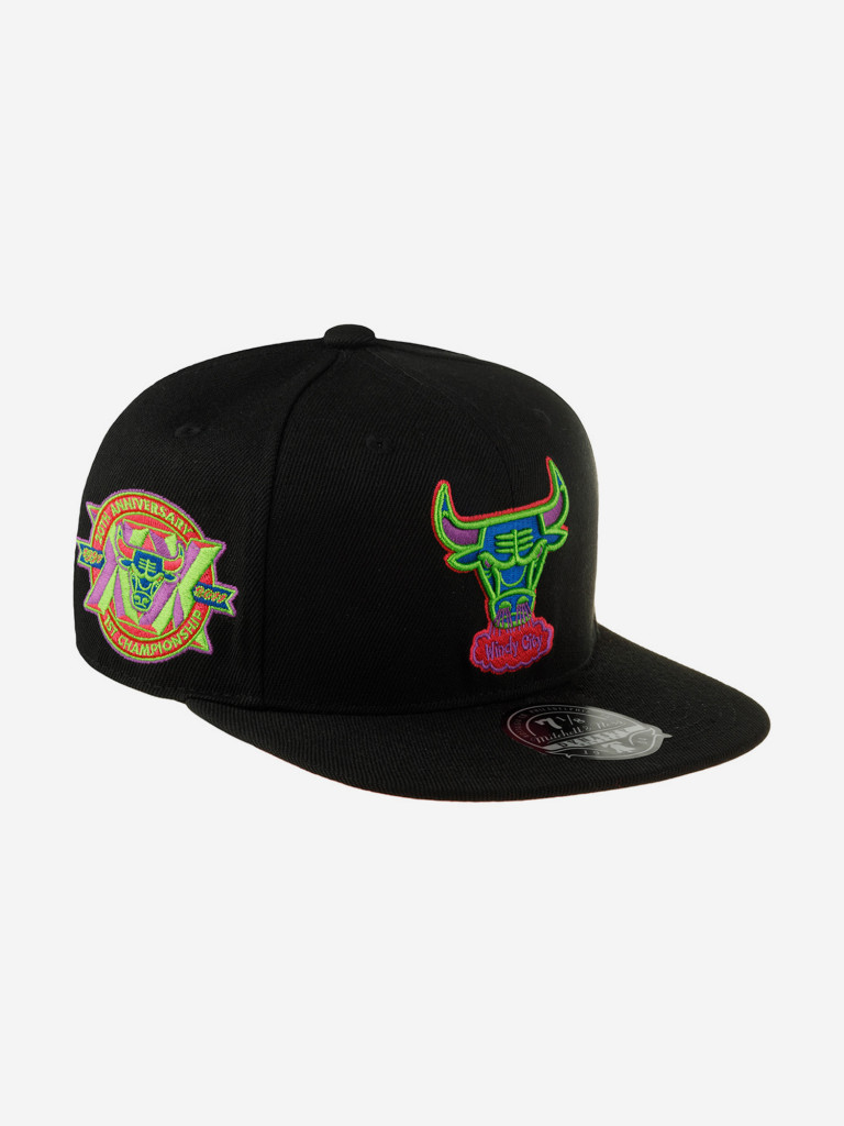 Бейсболка с прямым козырьком MITCHELL NESS 6HSFSH21324-CBUBLCK Chicago Bulls NBA (черный)