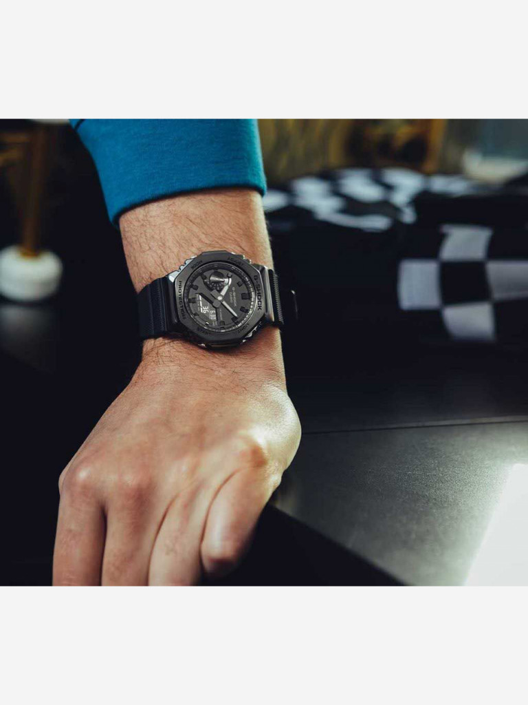 Спортивные часы CASIO G-SHOCK GM-2100BB-1A